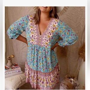 R. Vivemos turquoise yellow w four buttons size large tunic style flowy top